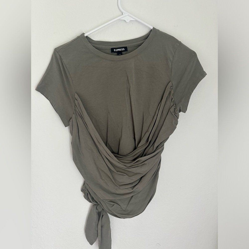 Express soft fitted tee olive army green size medium